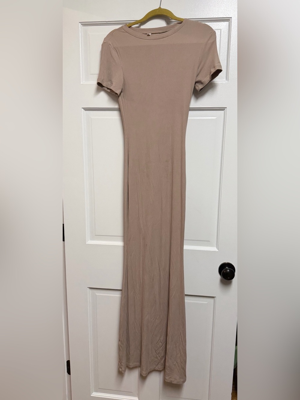 ReoRia Taupe Short-Sleeve Maxi Dress